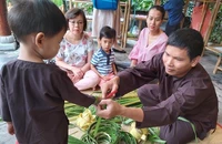Rộn ràng 'hội làng' giữa phố Sài Gòn