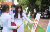  "Sắc màu" kỷ niệm 40 năm ngày Nhà giáo Việt Nam