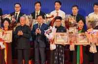 Thành lập Quỹ khuyến học mang tên Đại tướng Phạm Văn Trà 