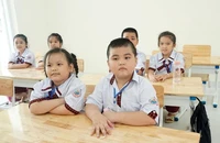 Tiểu học đã bỏ đề cương, bài mẫu, các cấp khác thì sao?