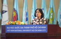 Trường đại học ‘bỗng dưng muốn khóc’ vì bị cắt hết ngân sách ngay khi tự chủ