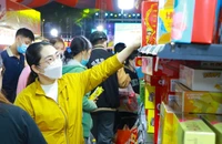 Chọn ở lại vì tiền về quê dịp Tết thật xa xỉ!