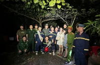 Tìm thấy 2 nữ du khách đi lạc trong đêm ở rừng Sơn Trà