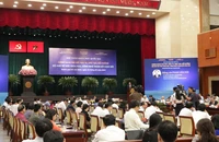 Có trí thức kiều bào phải mất 1,5 năm để xin giấy phép lao động mới