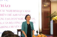 Băn khoăn: Ai sẽ bảo vệ cán bộ dám nghĩ, dám làm?