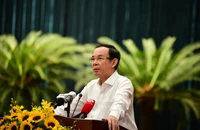 Hội nghị Thành ủy TP.HCM tiếp tục bàn giải pháp tăng trưởng kinh tế 3 tháng cuối năm