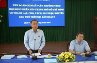 Quận 7 kiến nghị UBND TP.HCM không thu phí, hướng dẫn chuyển đổi giấy tờ sau khi sắp xếp khu phố