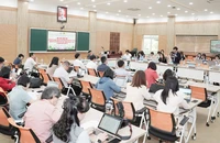 Chuyên gia chỉ ra hướng khắc phục những điểm nghẽn để đất nước phát triển