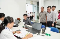Ông Nguyễn Thanh Nghị khảo sát Trung tâm phục vụ hành chính công tại TP.HCM 