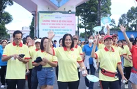 Phường Thủ Đức, TP.HCM: 2.000 người đi bộ đồng hành, góp 1 tỉ đồng cho đồng bào miền Trung