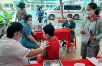 TP.HCM tiếp tục đẩy mạnh tiêm vaccine phòng COVID-19