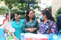 TP.HCM: Tặng máy may, xe máy để người nghèo mưu sinh 