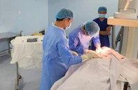 Bệnh viện huyện Bình Chánh, TP.HCM lần đầu thay máy tạo nhịp tim