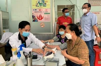 Tầm soát bệnh lao miễn phí cho người có nguy cơ và người đã nhiễm COVID-19
