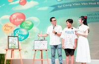 'Chiến binh dũng cảm' vẽ tranh bán đấu giá, tiếp sức cho 'chiến binh đầu trọc'