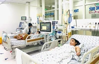 Tay chân miệng tăng nhanh, TP.HCM đối diện nguy cơ thiếu thuốc điều trị