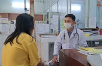 Đang ngủ, bé gái 13 tuổi suýt đột tử