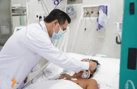 Bệnh nhân nghi ngộ độc sau uống sữa bột vẫn thở máy, lọc máu liên tục