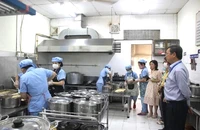 TP.HCM sẽ kiểm tra đột xuất an toàn thực phẩm các bếp ăn trường học