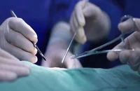 Vụ tổng giám đốc nghi trầm cảm giết vợ con rồi tự tử: Bé trai bị thương giờ ra sao?