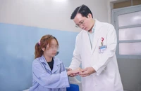 Đau khớp hoài không khỏi, đi khám phát hiện bị lupus ban đỏ