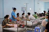 Sởi ở TP.HCM tăng nhanh: Bệnh viện thiếu thuốc cấp cứu trẻ bệnh nặng