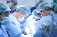 Người đàn ông chết não và ca phẫu thuật hiến ghép tạng hồi sinh 7 cuộc đời