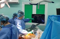 Lần đầu tiên cứu sống thai nhi mang khối u nhau thai khổng lồ
