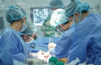 Kỳ tích ghép gan cấp cứu: Hồi sinh sự sống nhờ lá gan của anh ruột 