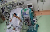 Một trẻ 7 tuổi mắc sốt xuất huyết nặng bị biến chứng hiếm gặp 