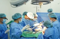 Con gái nén nước mắt hiến tạng cha cứu 7 người và kỳ tích ghép phổi đầu tiên phía Nam