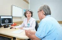 Chóng mặt ở người cao tuổi: Nguy hiểm nhưng dễ bị bỏ qua