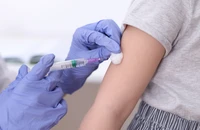Khi nào cần tiêm vaccine ngừa bệnh não mô cầu?
