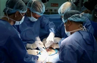 Ung thư nam khoa thường diễn tiến âm thầm, dễ bị bỏ qua