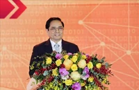 Thủ tướng: Phải lấy người dân và doanh nghiệp làm trung tâm cho chuyển đổi số