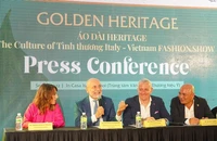 Đưa tinh hoa công nghệ quốc tế của Italy vào tà áo dài truyền thống Việt Nam