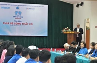 GS-TS Vũ Minh Giang: Quyền uy của người thầy nằm ở nhân cách