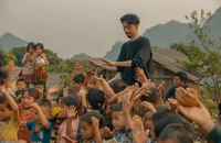 Ca sĩ Đen Vâu là gương mặt đạt Giải thưởng 'Tình nguyện quốc gia' năm 2023