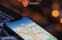 Suýt bị lừa vì tìm mua phần mềm đọc trộm tin nhắn điện thoại chồng