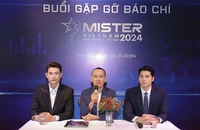 Cuộc thi nhan sắc Mister Vietnam hỗ trợ tiền cho thí sinh 