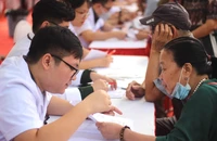 Hàng ngàn người Hà Nội được khám, sàng lọc bệnh miễn phí