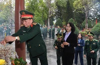 Dâng hương, tri ân các anh hùng liệt sĩ hy sinh cho sự nghiệp bảo vệ an ninh biên giới