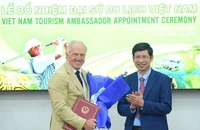 Huyền thoại golf Greg Norman tiếp tục làm Đại sứ Du lịch Việt Nam 