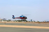 Điều trực thăng giải cứu 8 người dân bị mắc kẹt do mưa lũ ở Sơn La