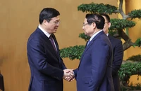 Thủ tướng đề nghị đẩy nhanh kết nối hạ tầng giao thông giữa Việt Nam và Quảng Tây (Trung Quốc)