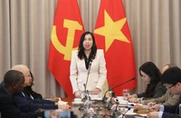 Thứ trưởng Lê Thị Thu Hằng tiếp đoàn phóng viên quốc tế đưa tin Đại hội Đảng