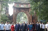 Tổng Bí thư, Chủ tịch nước Tô Lâm dâng hương tưởng niệm các Vua Hùng