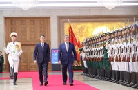 Thủ tướng Lê Minh Hưng chủ trì lễ đón Thủ tướng Vương quốc Campuchia