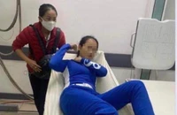 Một doanh nhân vung gậy đánh nữ nhân viên trên sân golf nhập viện 