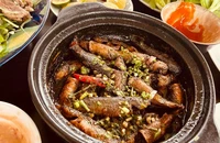 Về miền Tây thưởng thức đặc sản cá chốt kho tộ